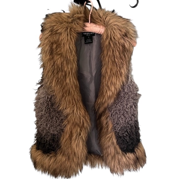 Neslay Paris vest - Picture 1 of 3